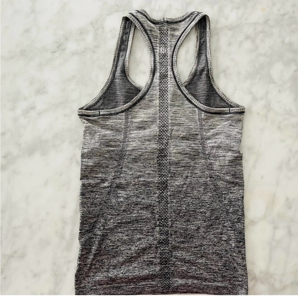 LULULEMON Swiftly Tech Racerback Ombre Graphite Black 4 Run Gym Cardio Crossfit - Picture 5 of 6